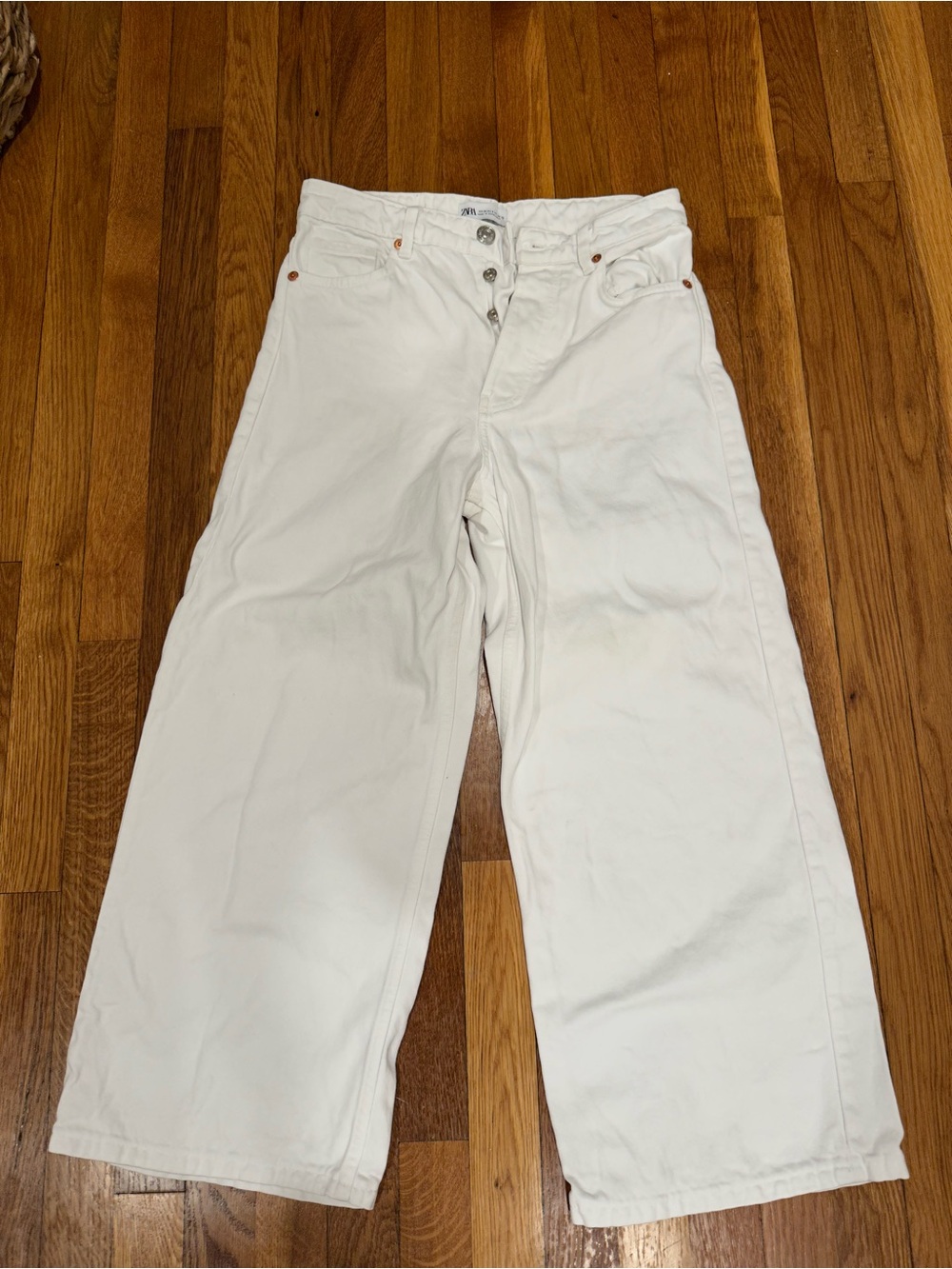 Zara Wide Leg White Jeans sz 6